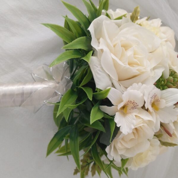 Buquê de Noiva Rosas e Suculentas