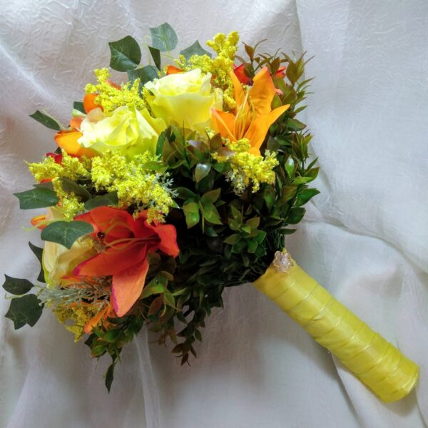 Buquê de Noiva Rosas e Lírios Amarelos