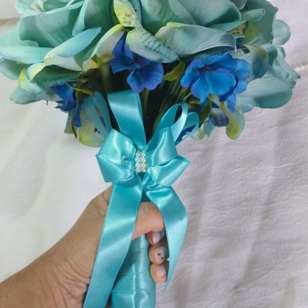 Buquê de Noiva Rosas Azul Tiffany