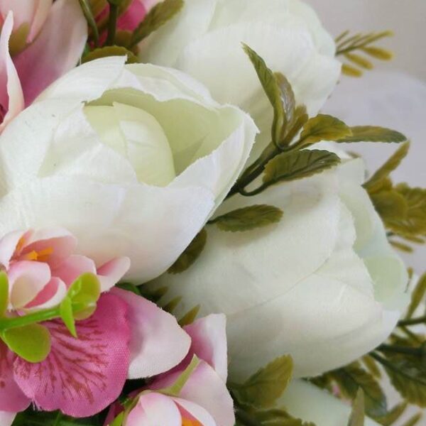 Buquê de Noiva com Tulipas e Mini Orquídeas