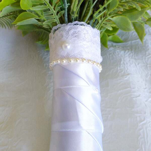 Buquê de Noiva com Rosas Azul Tiffany e Azul Royal