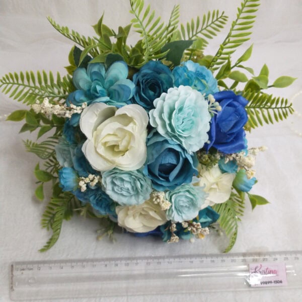 Buquê de Noiva com Rosas Azul Tiffany e Azul Royal