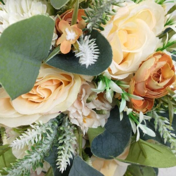 Buquê de Noiva de Rosas Salmão e Tons Terrosos