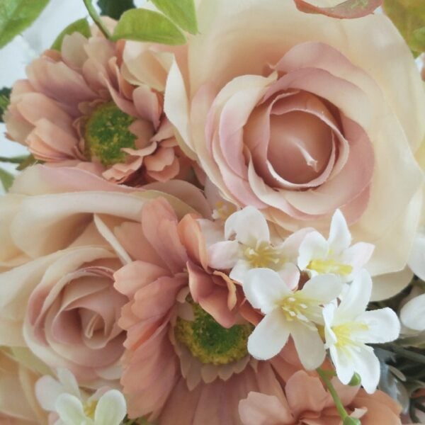 Buquê de Noiva Cascata com Rosas e Margaridas