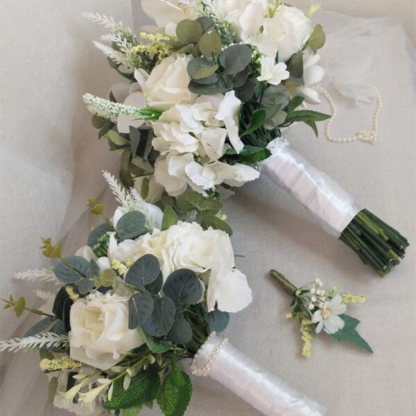 Kit Noiva com Buquê de Flores Brancas – 3 Peças