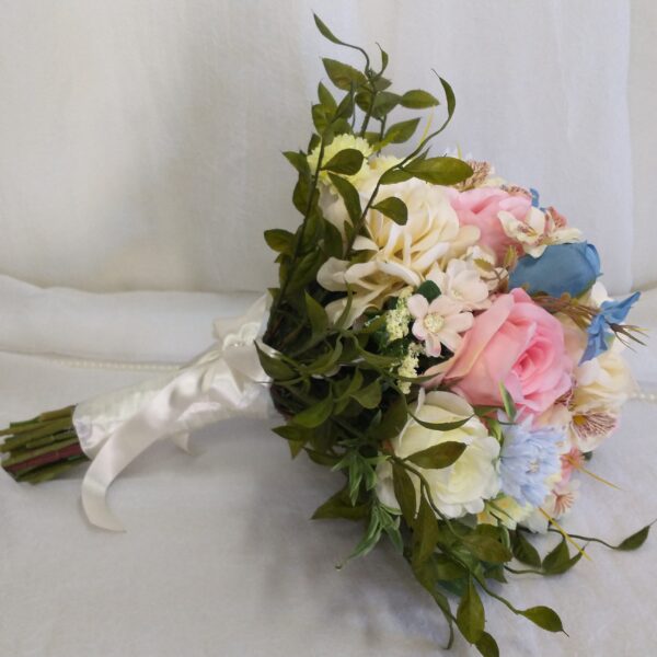 Buquê de Noiva Azul e Cor de Rosa