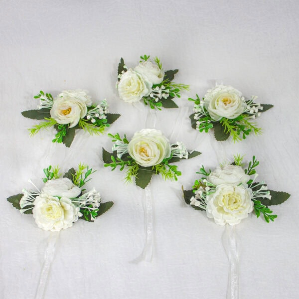 Kit com 8 Pulseiras de Madrinha Branca – Corsage