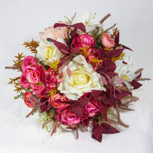 Buquê de Noiva de Rosas Marsala Assimétrico